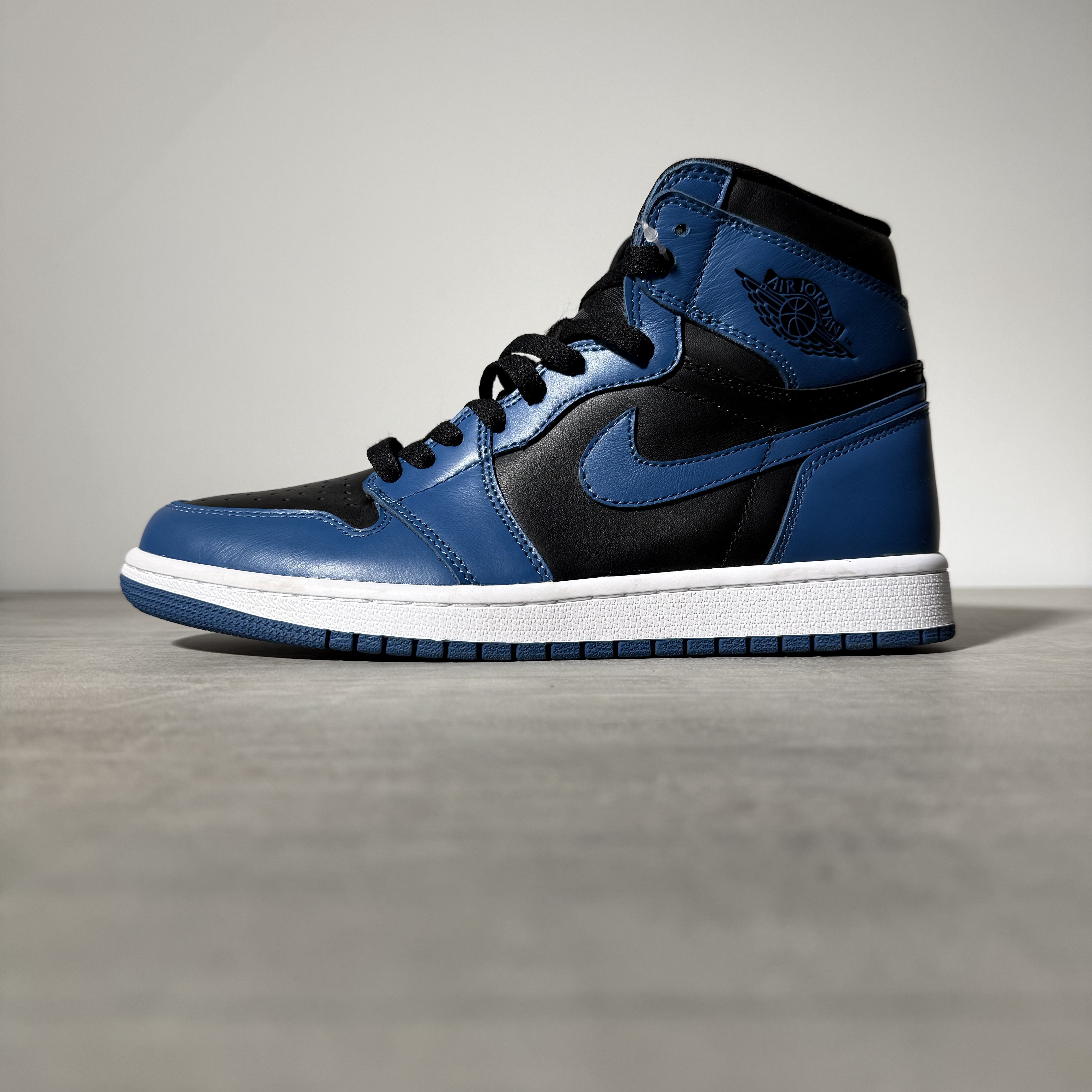 Jordan 1 Retro High OG Dark Marina Blue