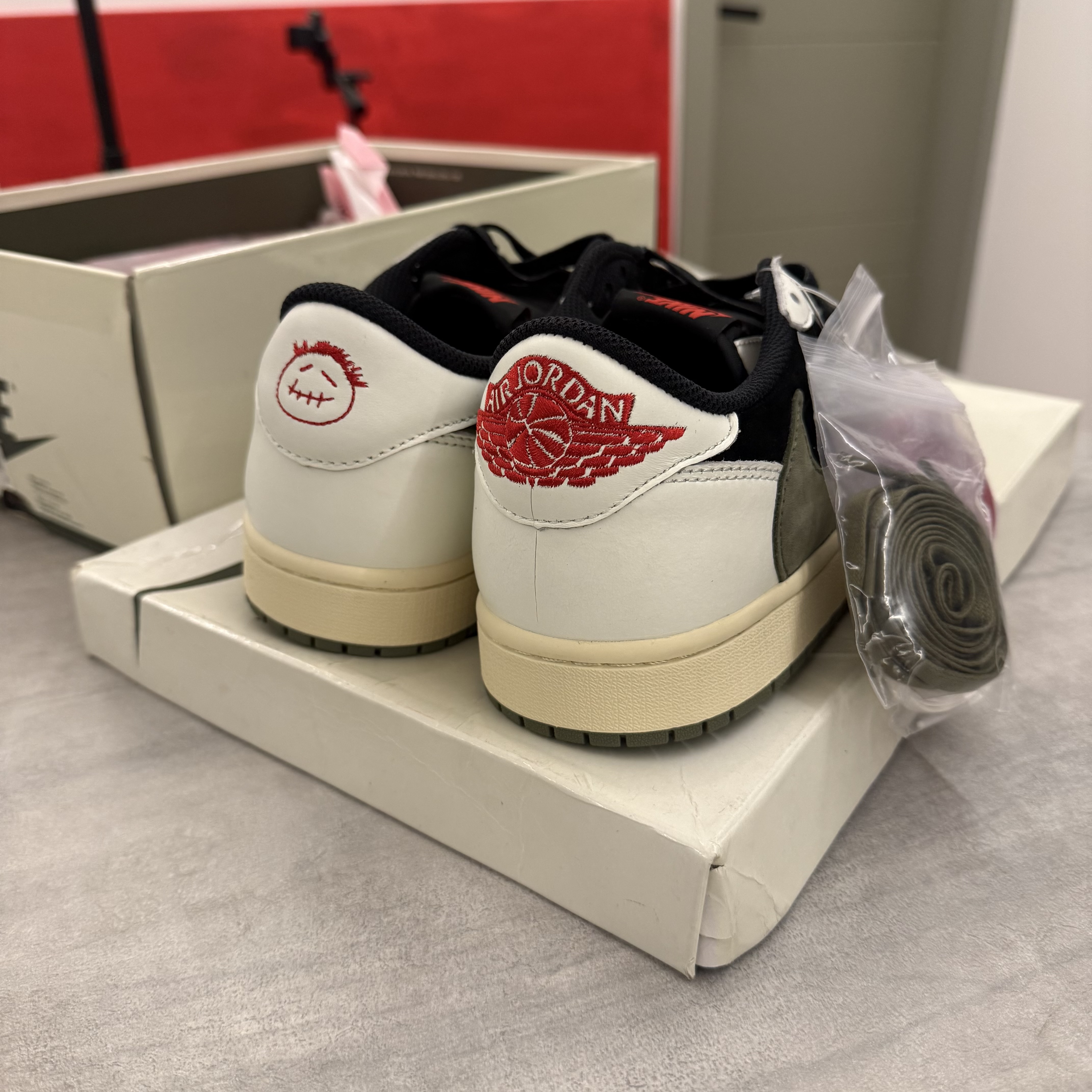 Imagen 3 de Jordan 1 Low Travis Scott Olive