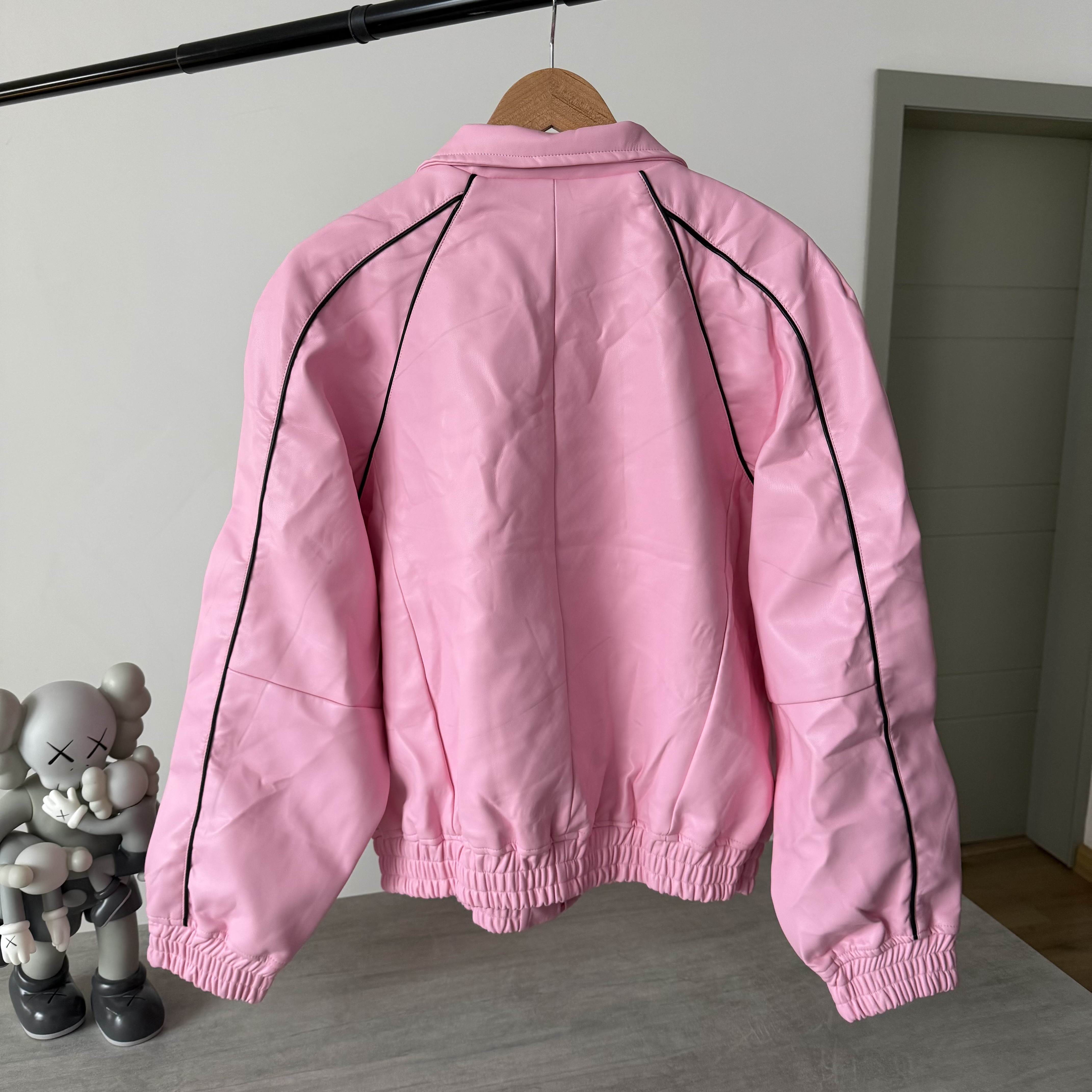 Imagen 4 de Supreme Umbro Leather Track Jacket Pink